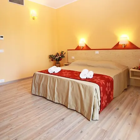 Ta 2 Pefka - Petros Italos Appartamento *