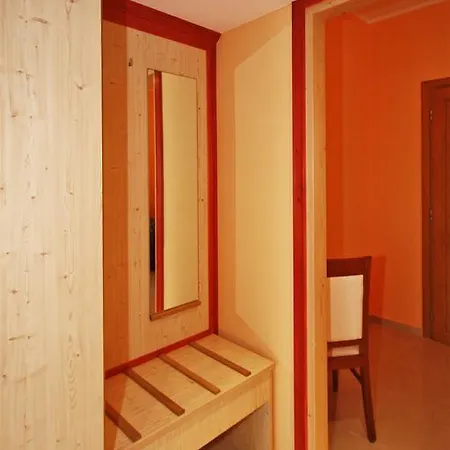 Ta 2 Pefka - Petros Italos Lagomandra